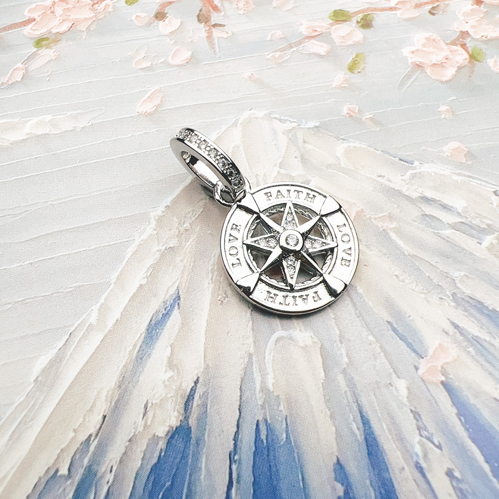 Pendant  Faith, Hope and Love  - đánh giá và giá Men'S Accessories Jewelry Brands